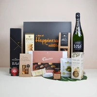 creative_hampers_Vintage Moet & Chandon Champagne Hamper418_MC