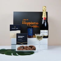 creative_hampers_Moet & Aussie Chocolates Hamper       412