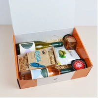 creative_hampers_The Half Sister Perfect Pair - Pinot Grigio & Rose48508_HS_R-PG