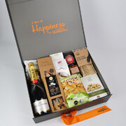 creative_hampers_Moet & Savoury Nibbles Hamper       743