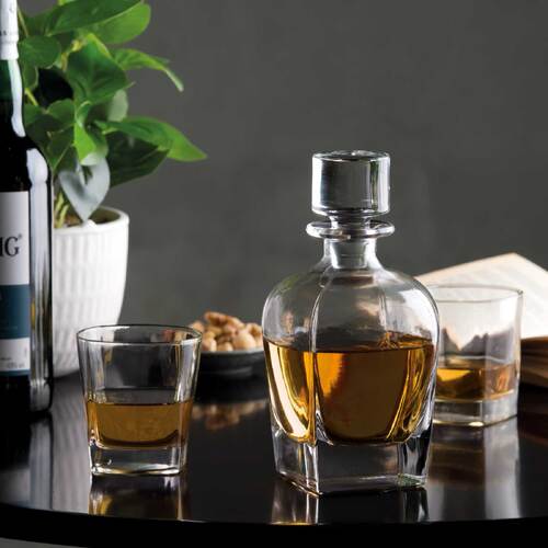 Corporate Hampers Shop All
 creative_hampers_whisky Decanter Set14971