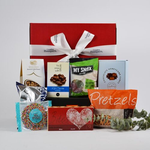 creative_hampers_Snack Celebration Gift Box17287_23