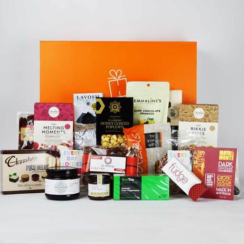 Alcohol Free Hampers
 creative_hampers_The Deluxe Hamper (Nut Free)22003_NF