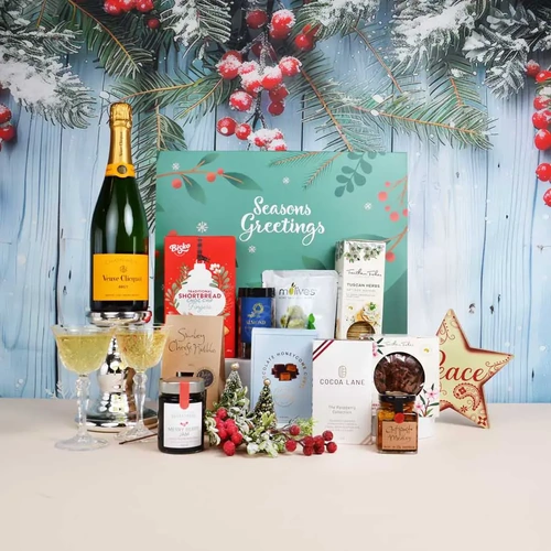 creative_hampers_It's a Champagne Christmas - Veuve Clicquot38153