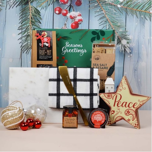 creative_hampers_Christmas Cheeseboard & Crackers38248