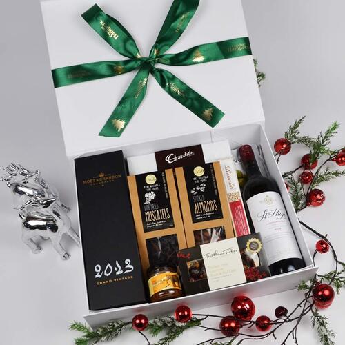 Corporate Christmas
 creative_hampers_Vintage Champagne Hamper (choice of Champagne)      418